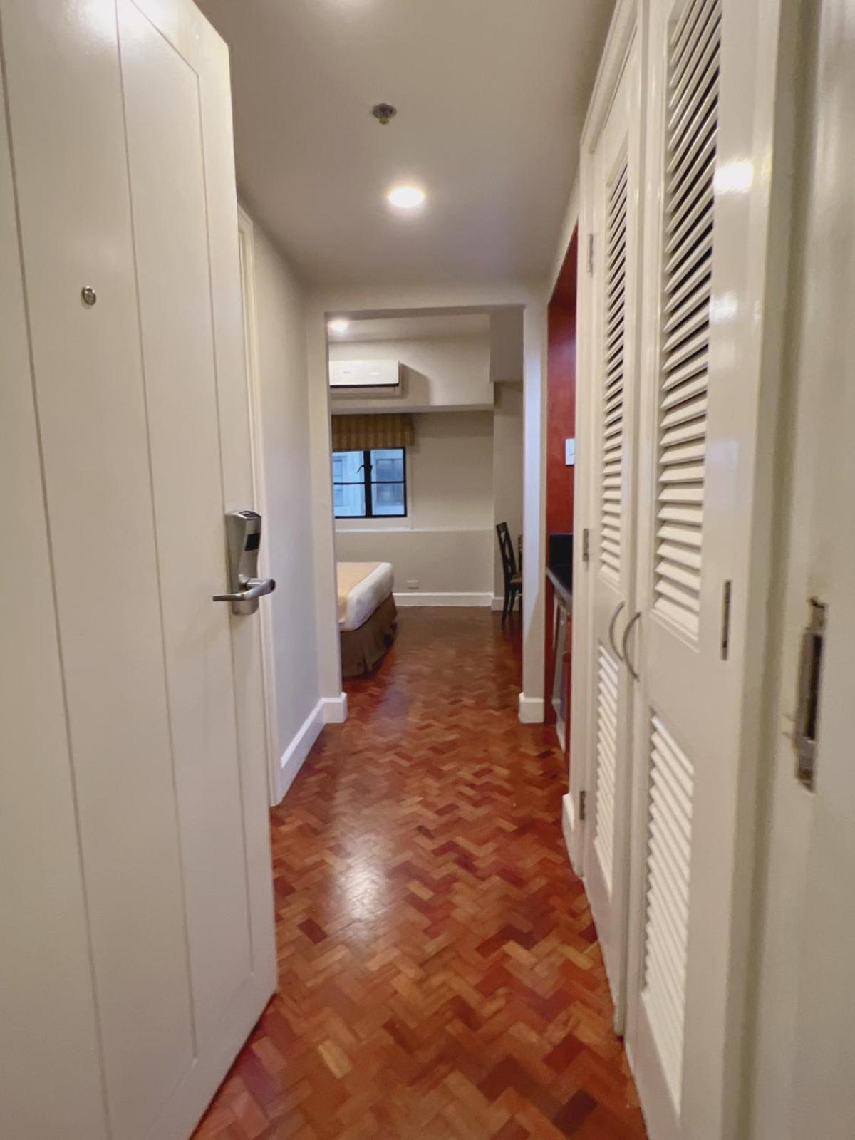 Olympia Makati 1Br Former Somerset Olympia Makati Makati City Екстер'єр фото